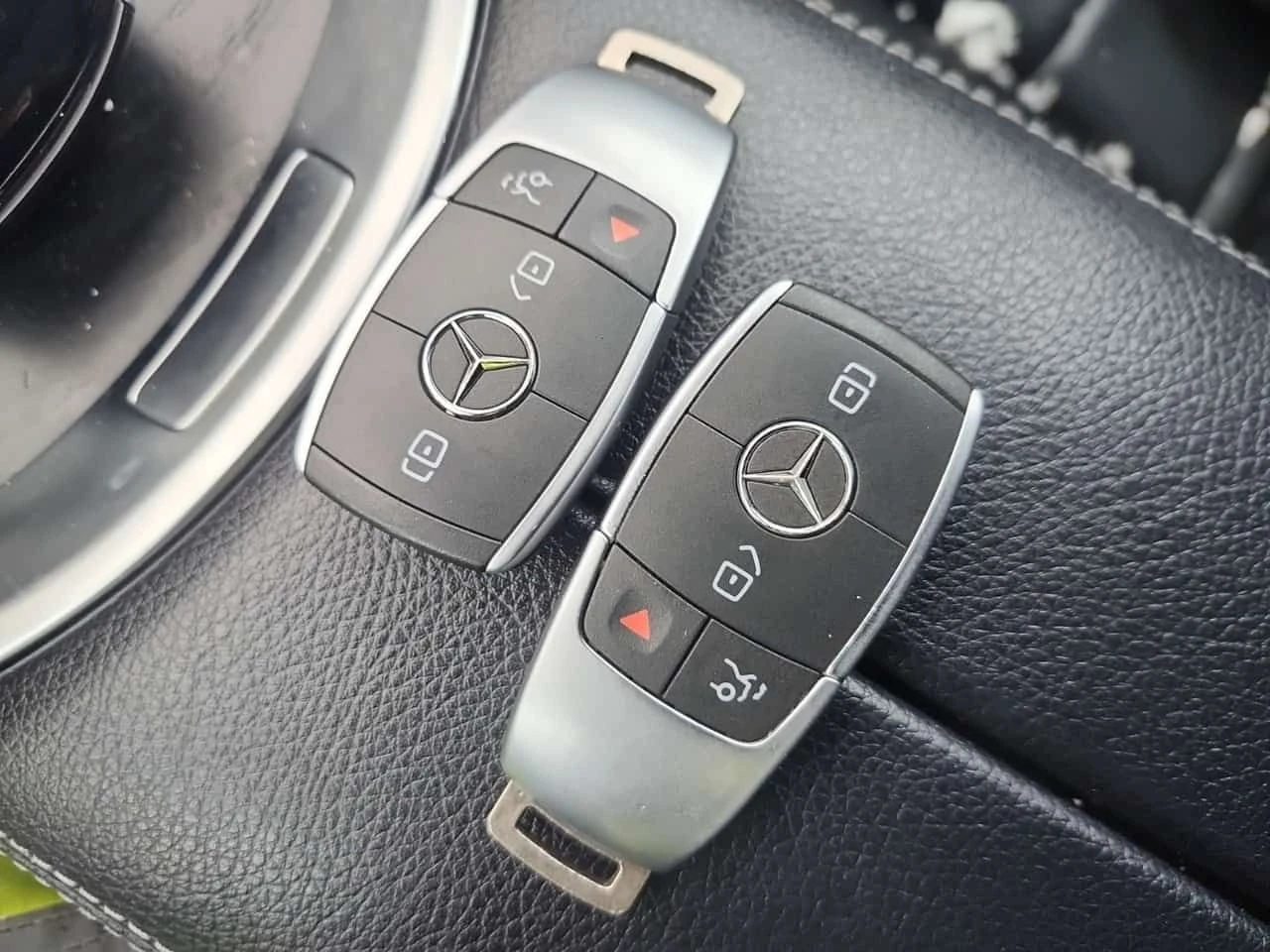 Mercedes-Benz C 300 4MATIC | AMG | ПАНО | 360 | АМБИЕНТНО, снимка 8 - Автомобили и джипове - 53954925