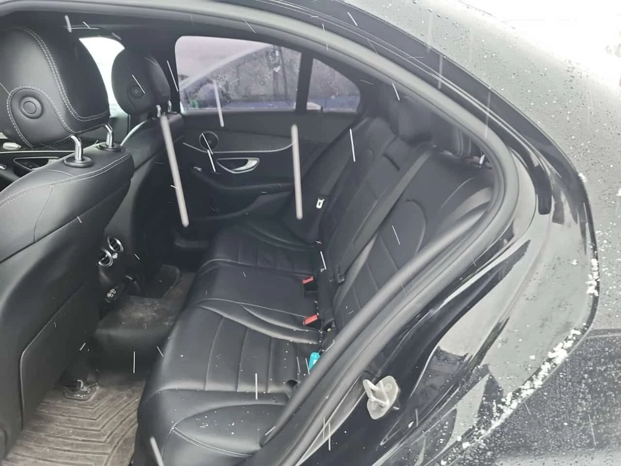 Mercedes-Benz C 300 4MATIC | AMG | ПАНО | 360 | АМБИЕНТНО, снимка 12 - Автомобили и джипове - 53954925