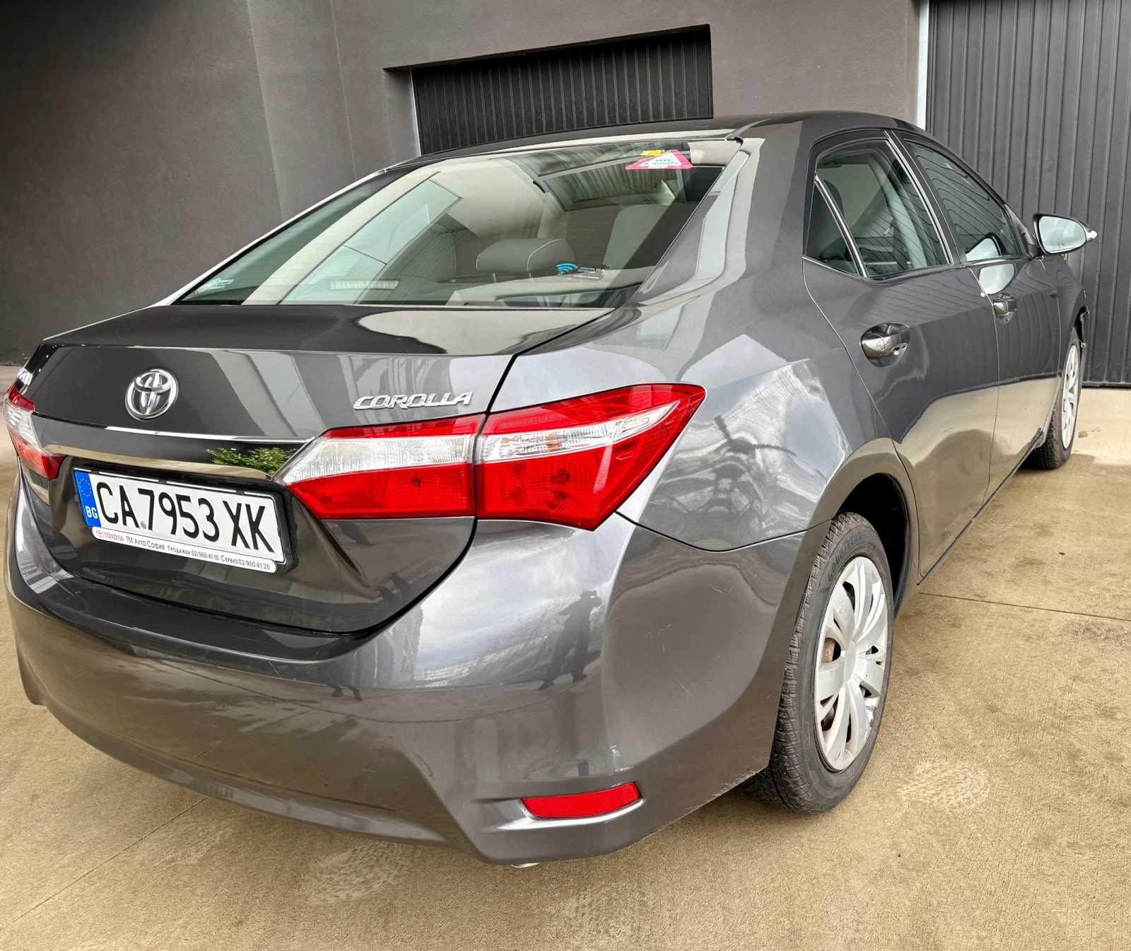 Toyota Corolla 1.6 VVTI * 107, 000КМ РЕАЛНИ!* 132КС 6-СК * TOP * , снимка 4 - Автомобили и джипове - 54089834