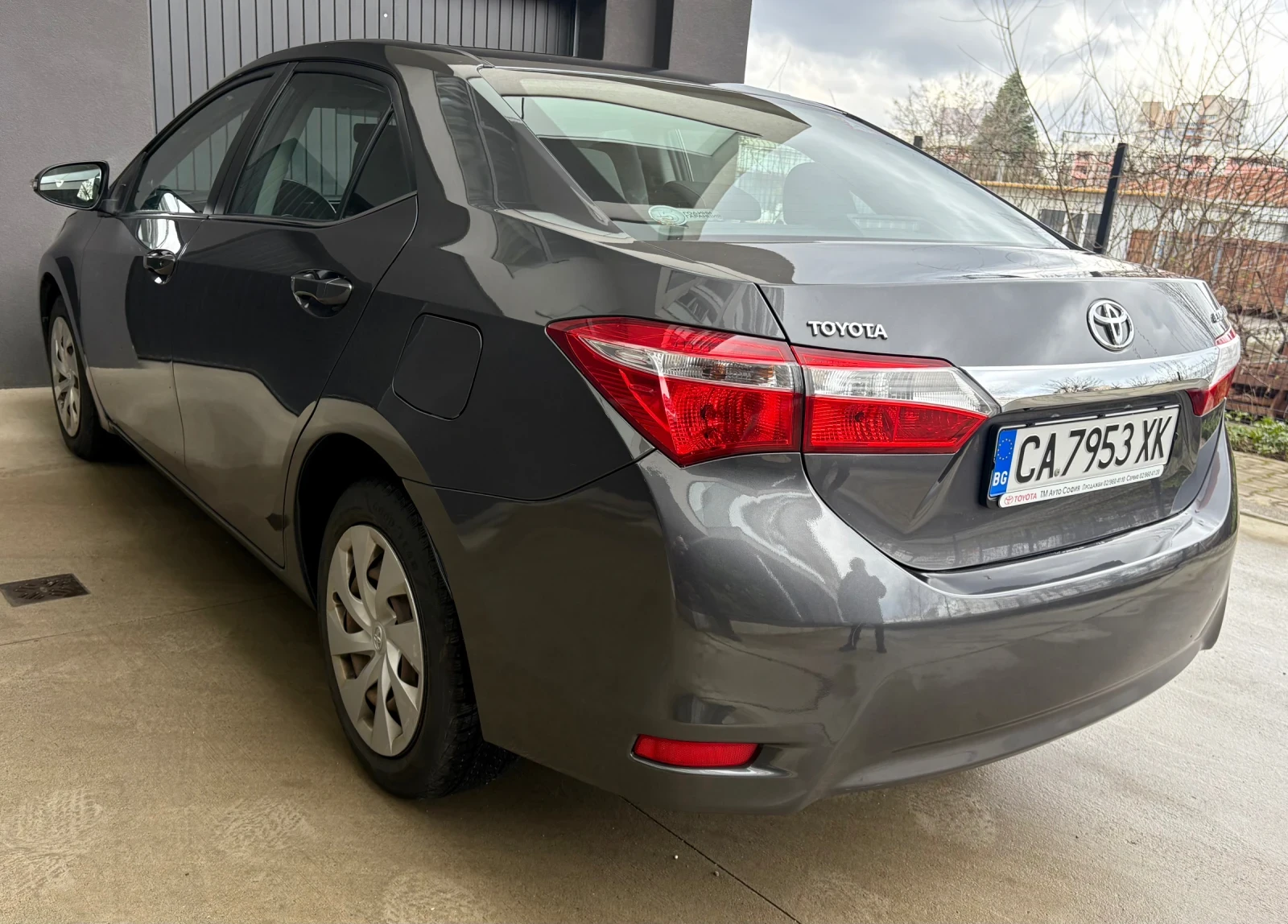 Toyota Corolla 1.6 VVTI * 107, 000КМ РЕАЛНИ!* 132КС 6-СК * TOP * , снимка 6 - Автомобили и джипове - 54089834