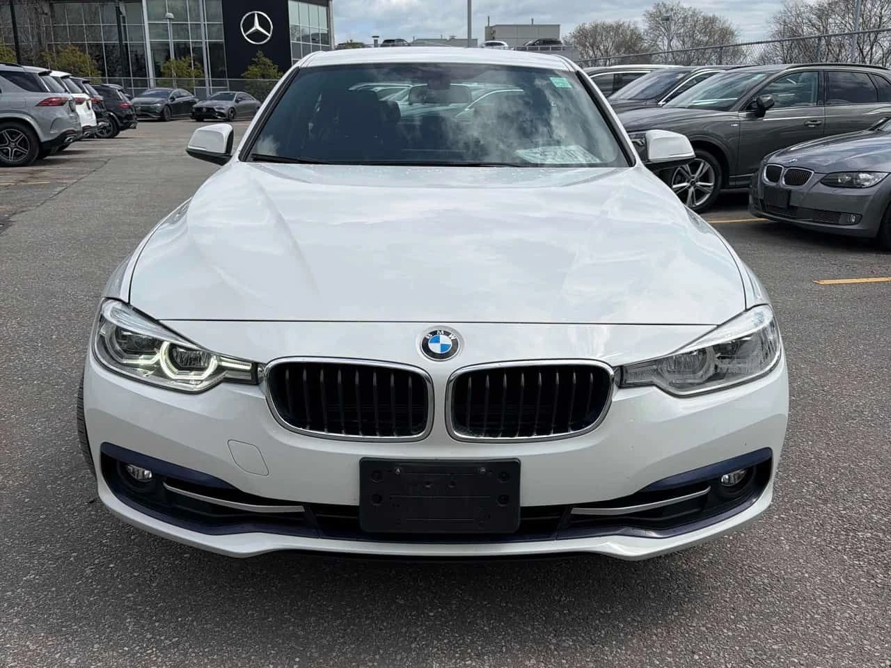 BMW 330 i xDrive/ПОДГРЕВИ/БЕЗ ИНЦИДЕНТИ, снимка 6 - Автомобили и джипове - 54384635