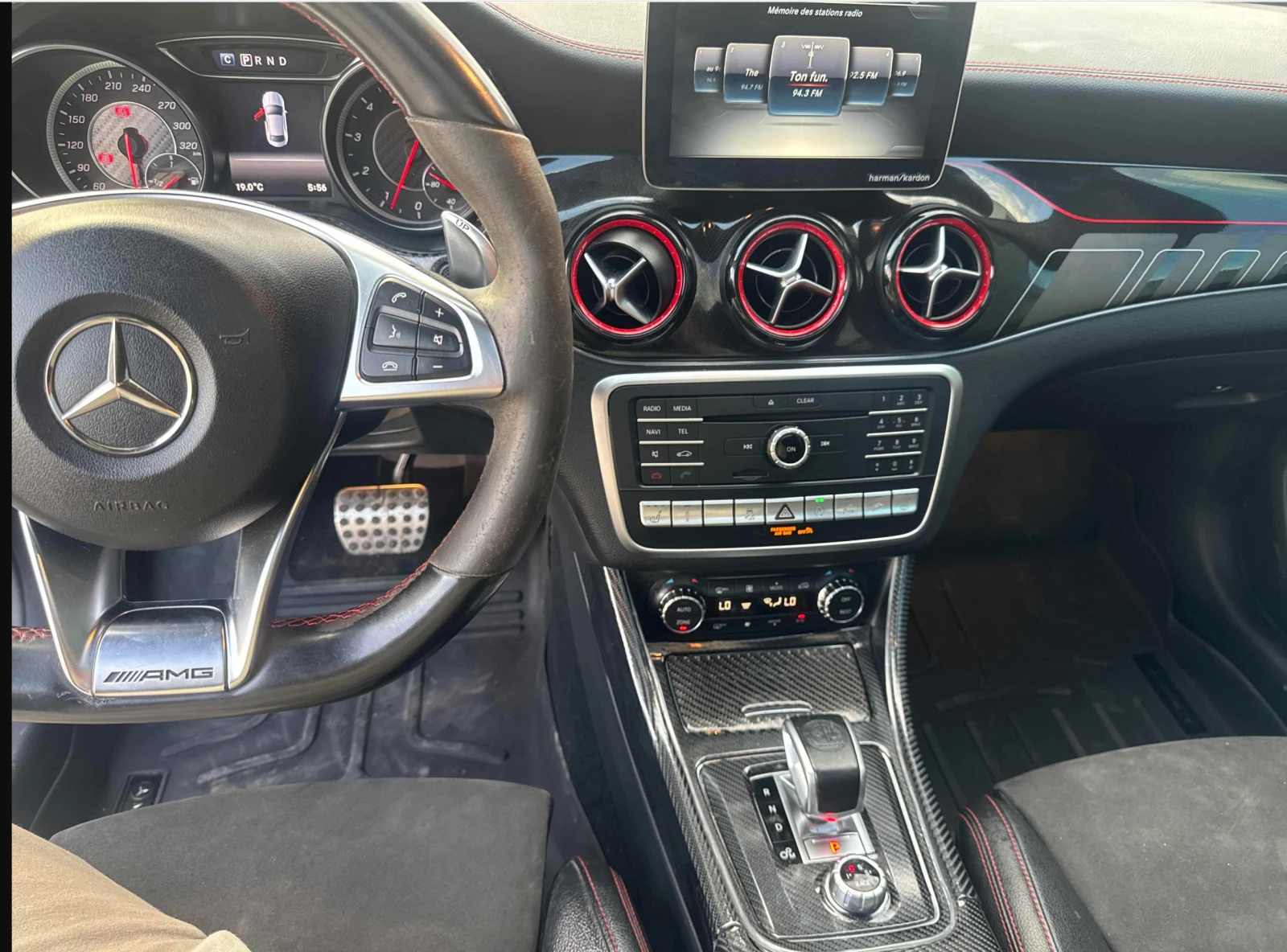 Mercedes-Benz CLA 45 AMG 4matic* Pano* Камера* Памет* Подгрев, снимка 9 - Автомобили и джипове - 54456610