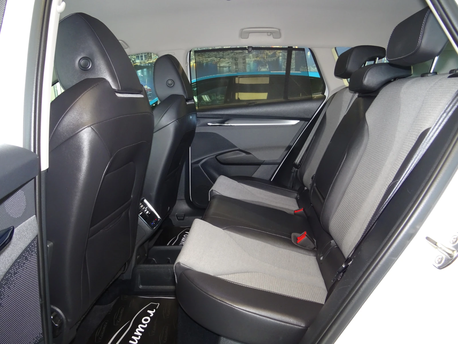 Skoda Enyaq IV ТЕРМОПОМПА LOFT DESIGN 60KW 180КС, снимка 13 - Автомобили и джипове - 54770269