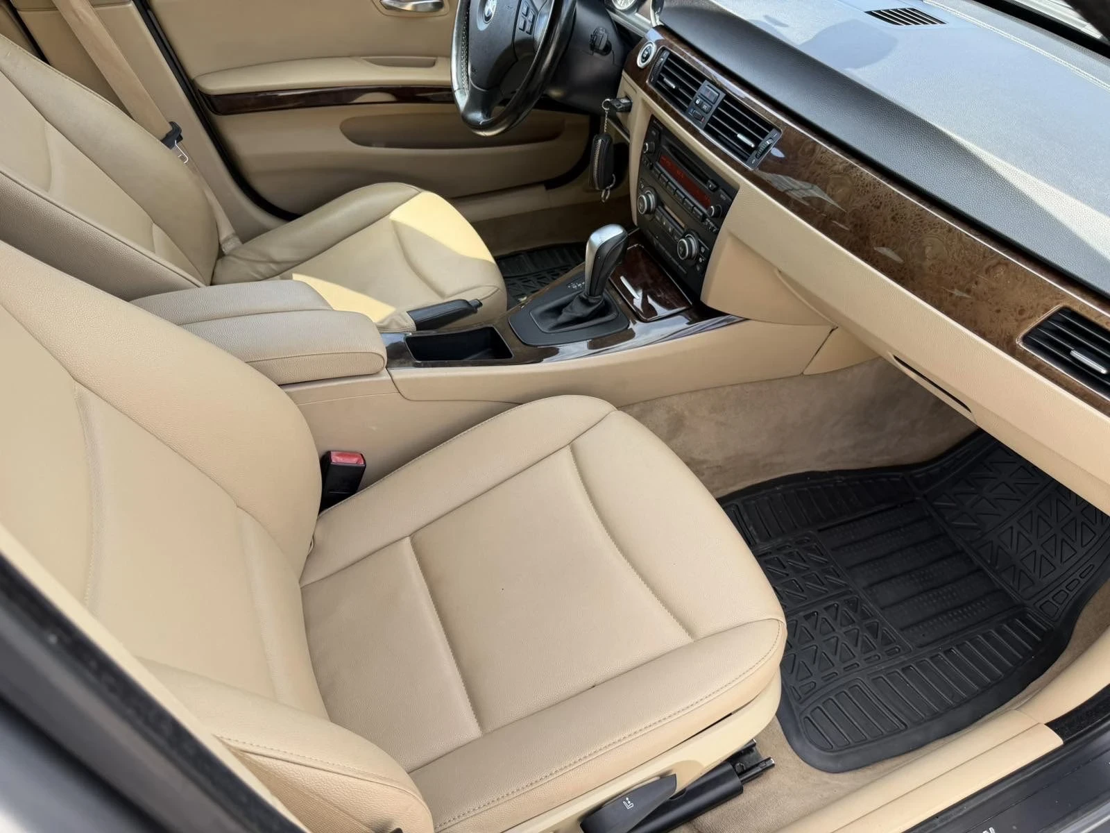 BMW 320, снимка 15 - Автомобили и джипове - 55137334