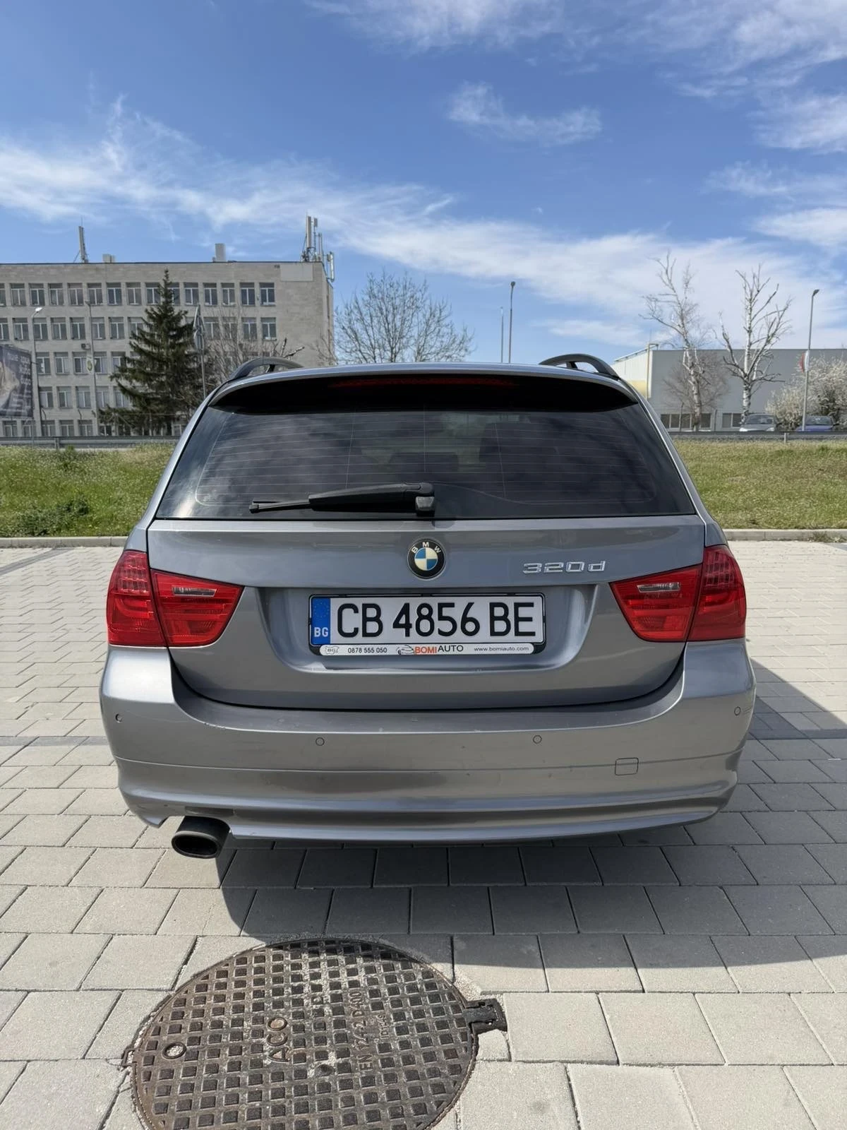 BMW 320, снимка 8 - Автомобили и джипове - 55137334
