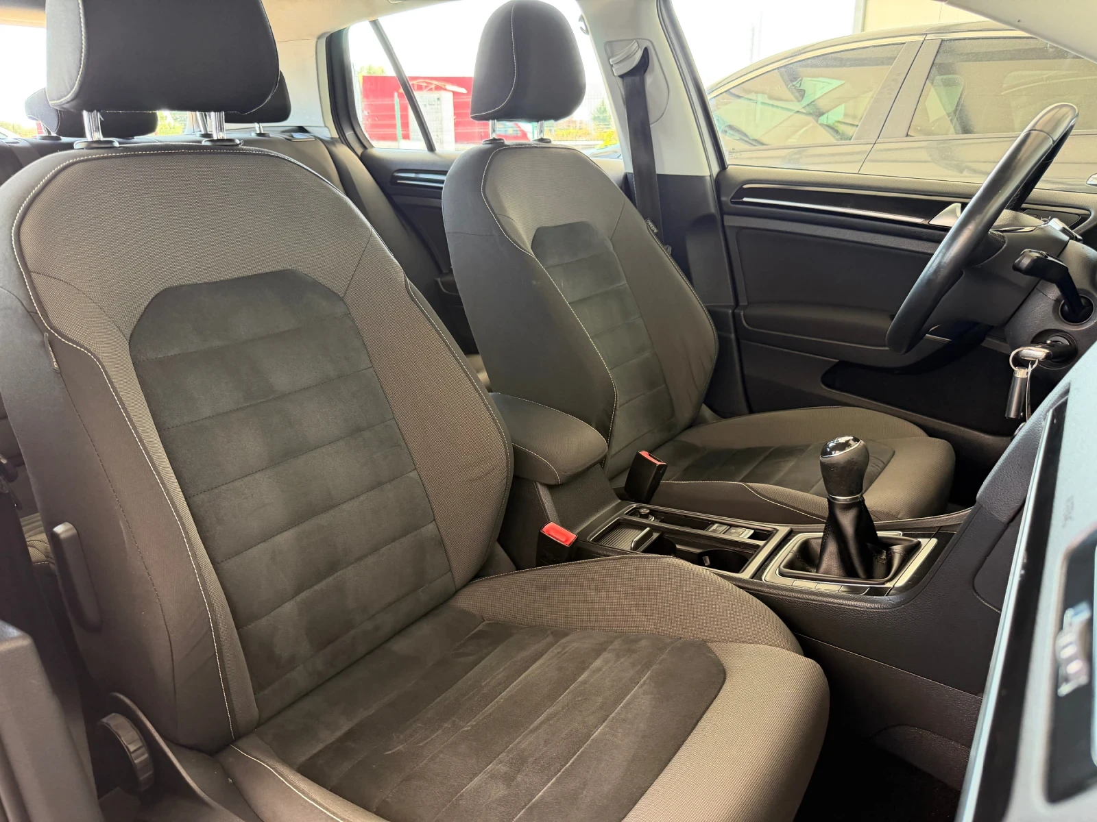 VW Golf 7 Highline, снимка 13 - Автомобили и джипове - 55630508