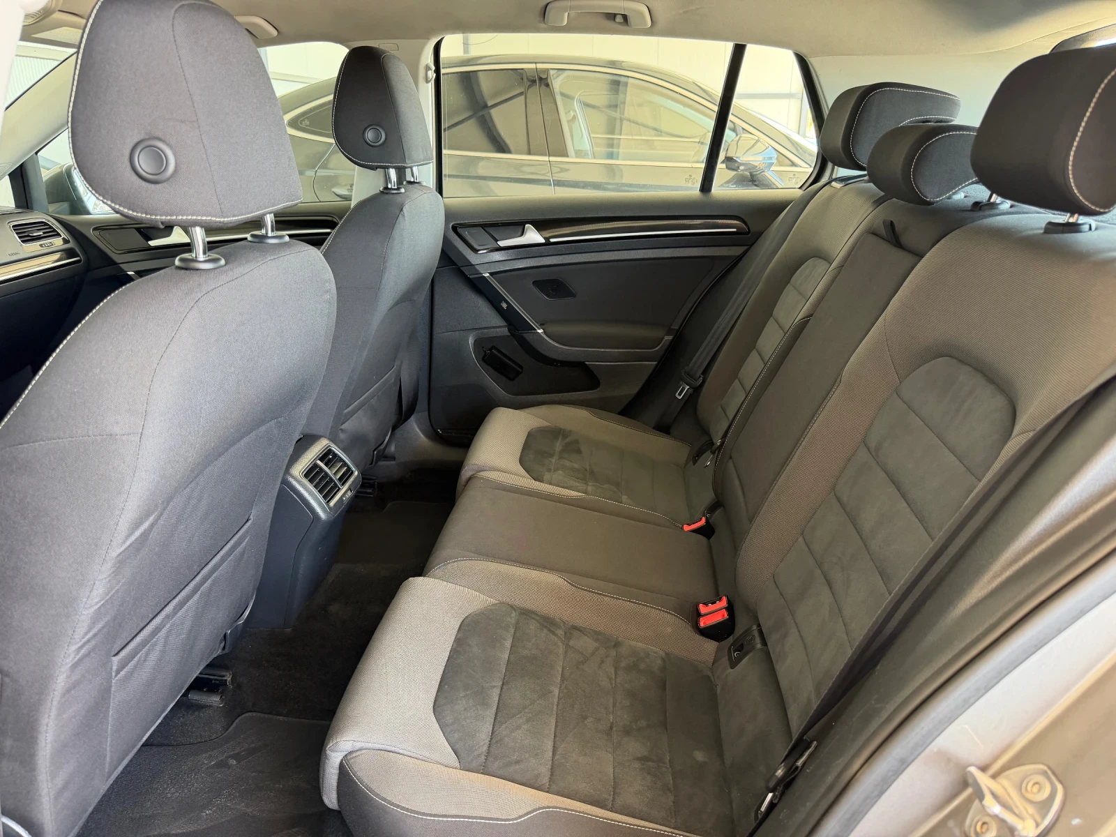 VW Golf 7 Highline, снимка 14 - Автомобили и джипове - 55630508