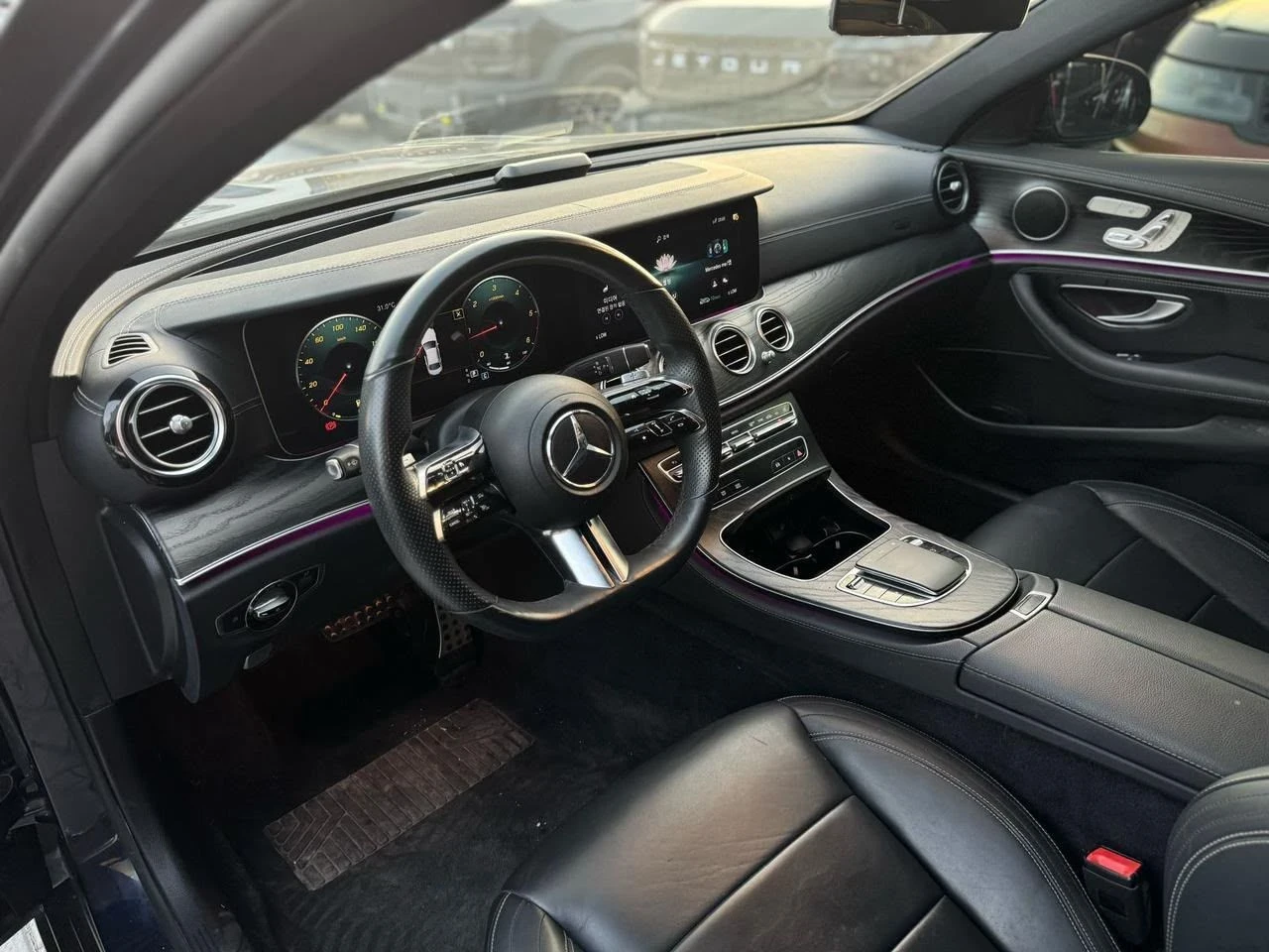 Mercedes-Benz E 220, снимка 4 - Автомобили и джипове - 55692715