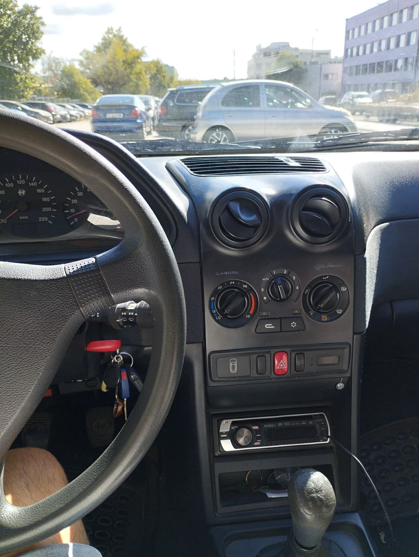 Alfa Romeo 146 1.6бензин газ, снимка 5 - Автомобили и джипове - 55994276