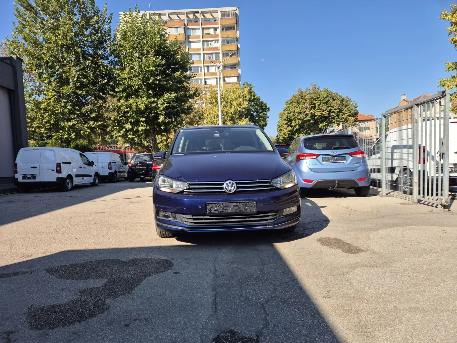 VW Touran НОВ ВНОС DSG, снимка 2 - Автомобили и джипове - 56303850