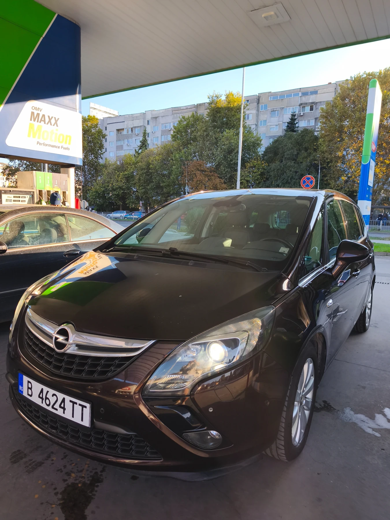 Opel Zafira 2.0 дизел, снимка 3 - Автомобили и джипове - 56318078