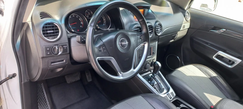 Opel Antara 2.4 SWISS-NAVI 4x4, снимка 10 - Автомобили и джипове - 46213083