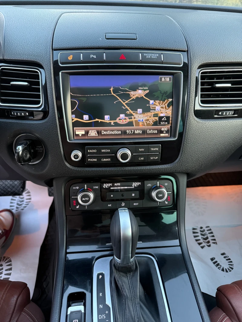 VW Touareg 3.0 TDI FACE-LIFT EVRO6 LIZING, снимка 16 - Автомобили и джипове - 51813284