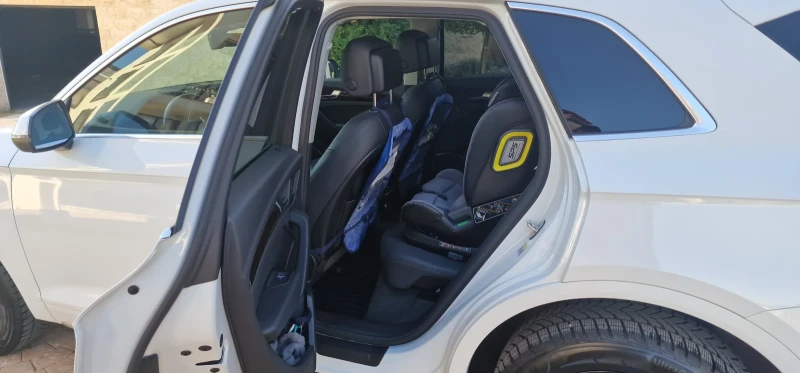 Audi Q5, снимка 8 - Автомобили и джипове - 52362691