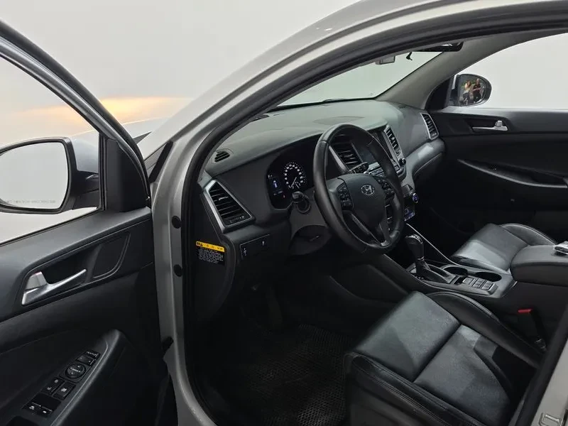 Hyundai Tucson 2.0/2WD/�������/��������� | Mobile.bg � ����������� 10