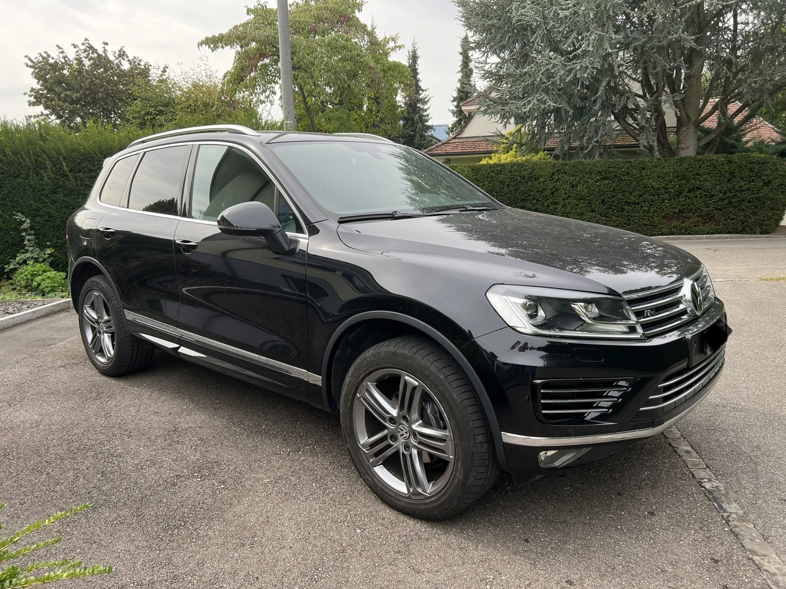VW Touareg R-line 4MOTION 43000км - изображение 2