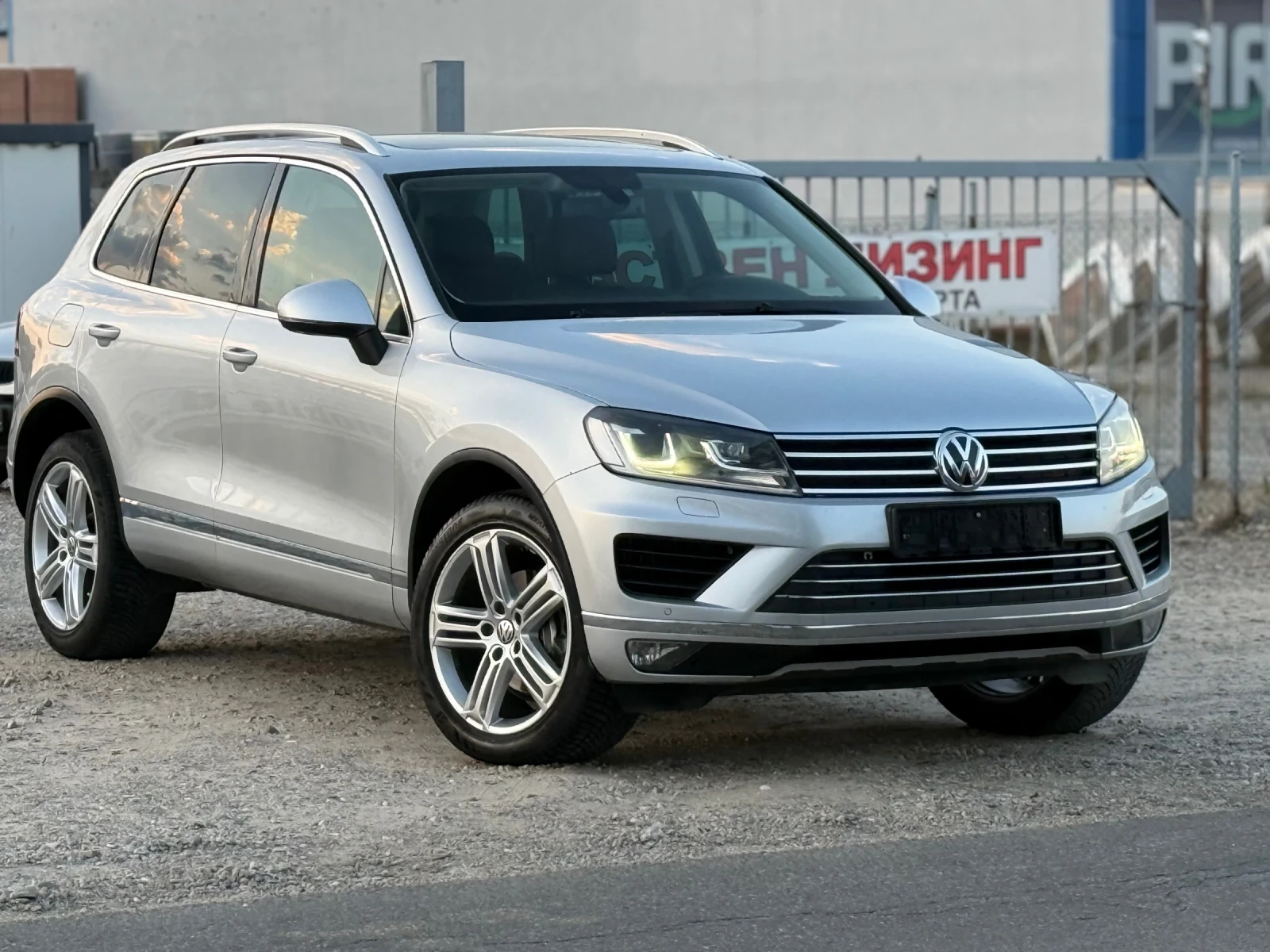 VW Touareg 3.0 TDI FACE-LIFT EVRO6 LIZING | Mobile.bg   1