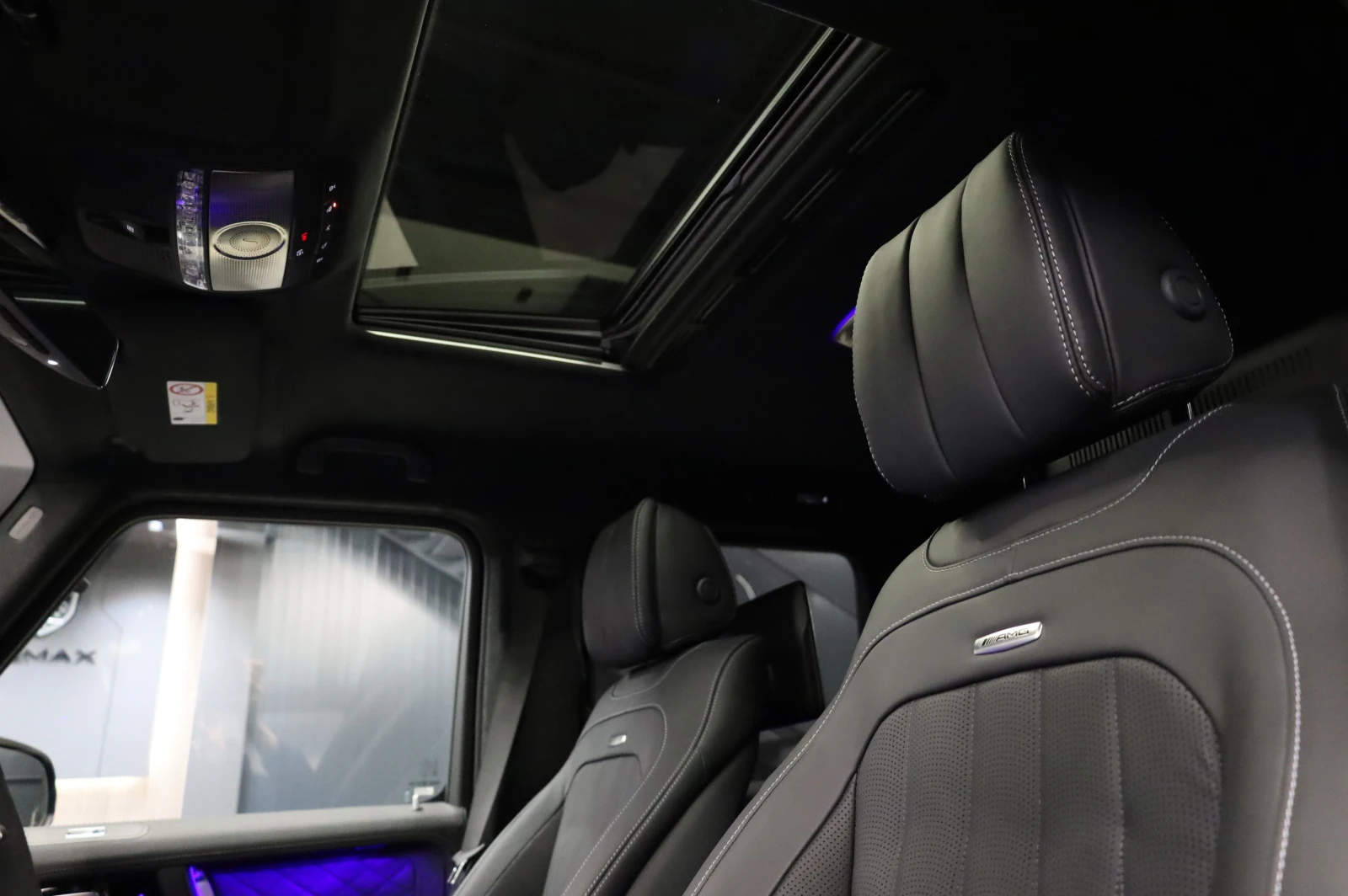 Mercedes-Benz G 63 AMG NEW* MANUFAKTUR* CARBON* , снимка 14 - Автомобили и джипове - 53494858