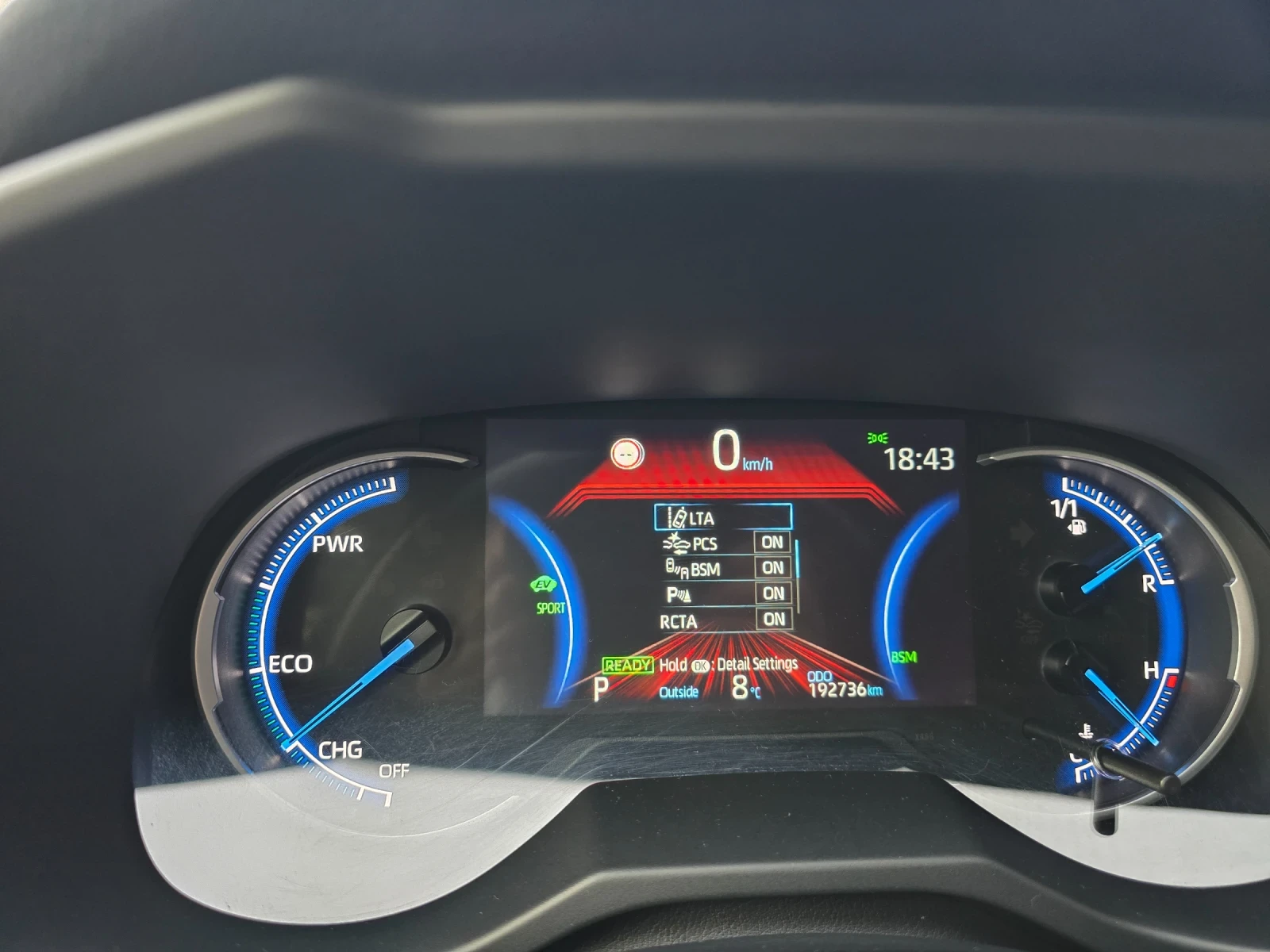 Toyota Rav4, снимка 12 - Автомобили и джипове - 53714026