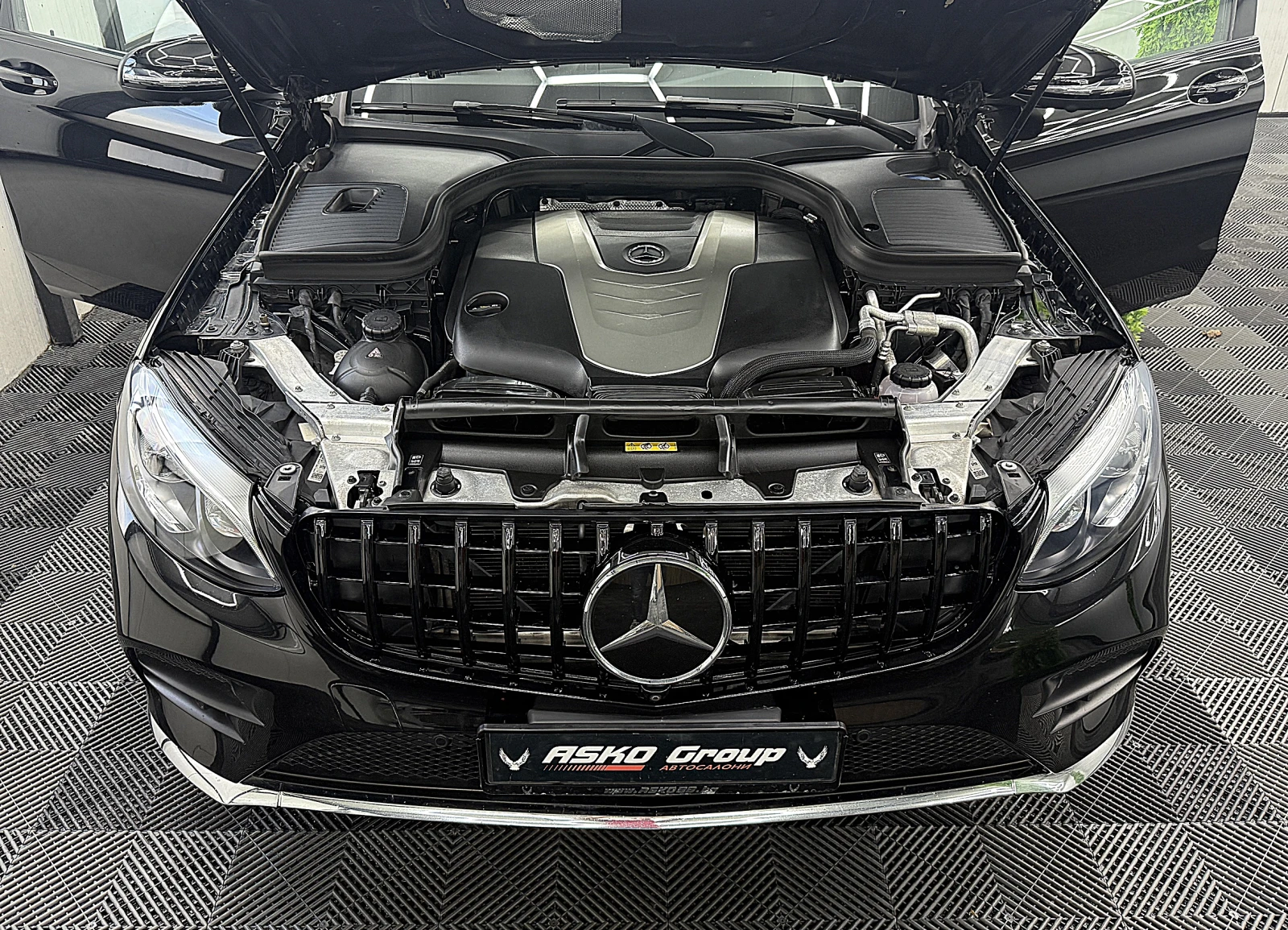 Mercedes-Benz GLC 350 KUPE/AMG-line/4-Matic/KeylessGo/360-k/ЛИЗИНГ, снимка 17 - Автомобили и джипове - 54620904
