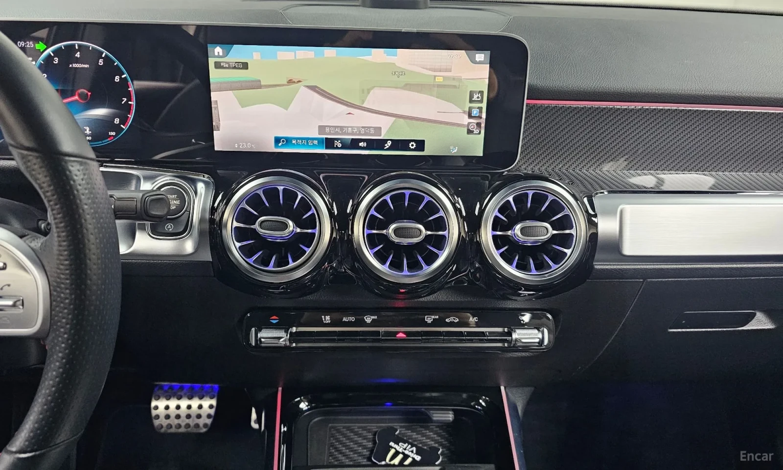 Mercedes-Benz GLB 220 4MATIC, снимка 15 - Автомобили и джипове - 55048531