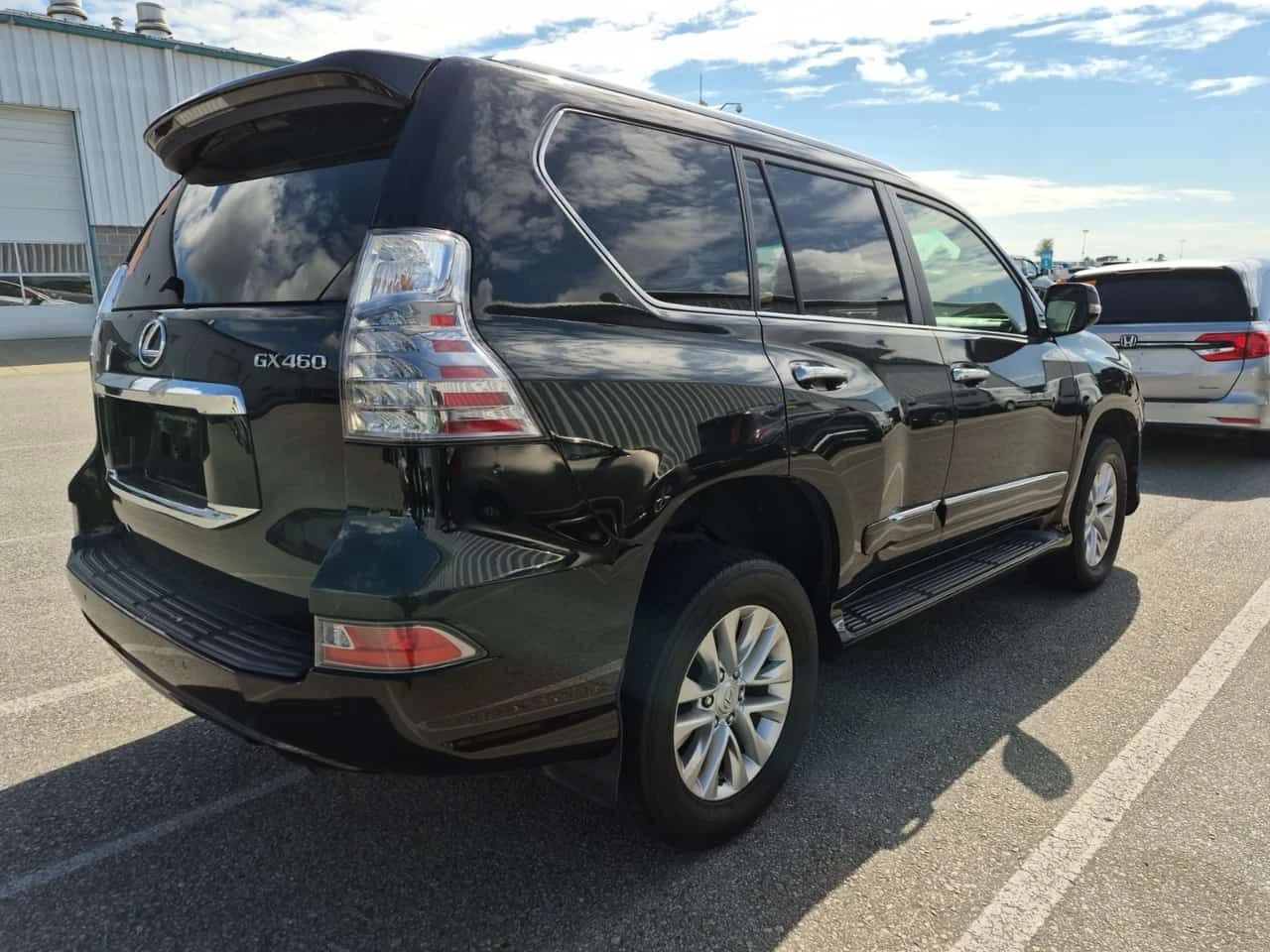 Lexus GX 460 * PREMIUM * 4.6 V8 * CARFAX * Без инциденти * , снимка 3 - Автомобили и джипове - 55109955