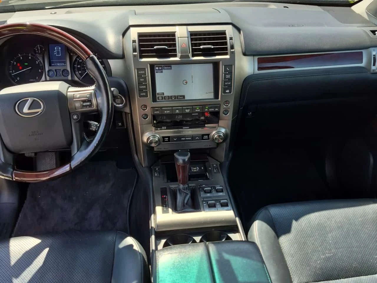 Lexus GX 460 * PREMIUM * 4.6 V8 * CARFAX * Без инциденти * , снимка 5 - Автомобили и джипове - 55109955