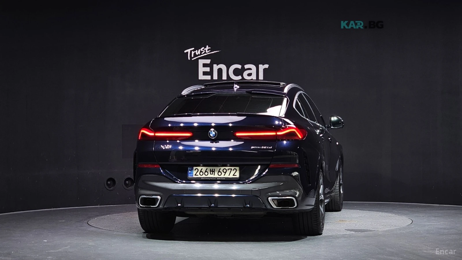 BMW X6 ВЪЗДУХ* КРИСТАЛ* ОБДУХВАНЕ* ПАМЕТ* ДИСТРОНИК* 360, снимка 4 - Автомобили и джипове - 55297205