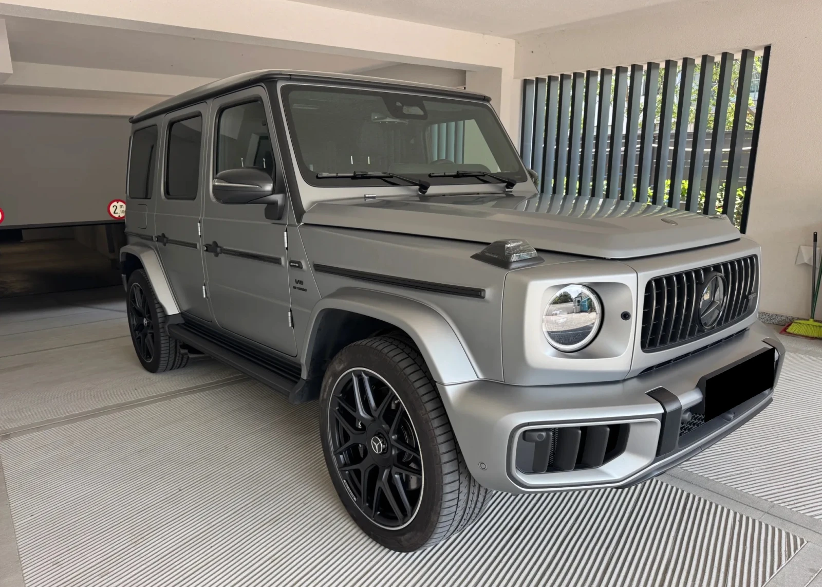Mercedes-Benz G 63 AMG 4.0 V8 4x4