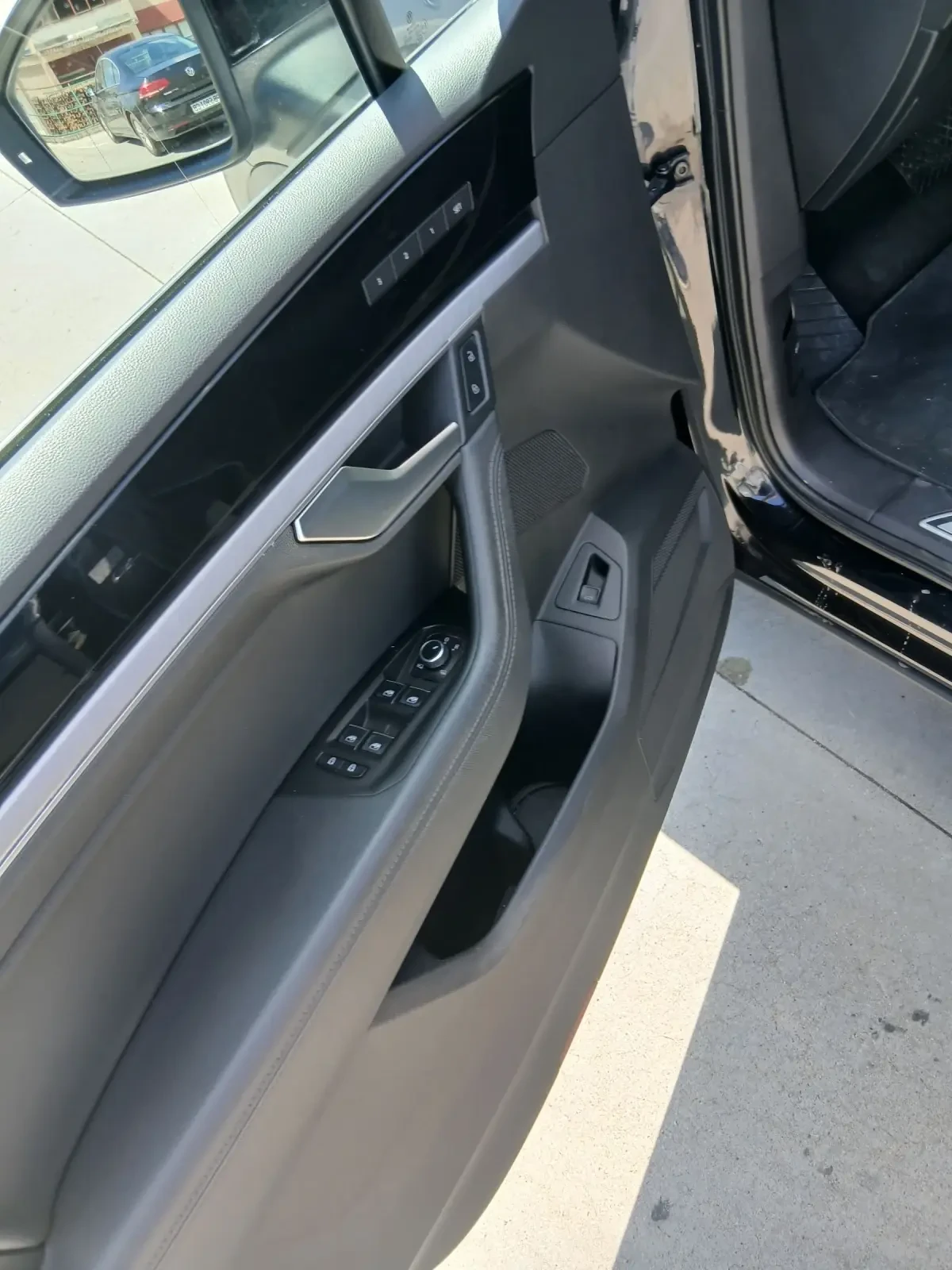 VW Touareg 3.0 TSI 4X4, снимка 5 - Автомобили и джипове - 55937010