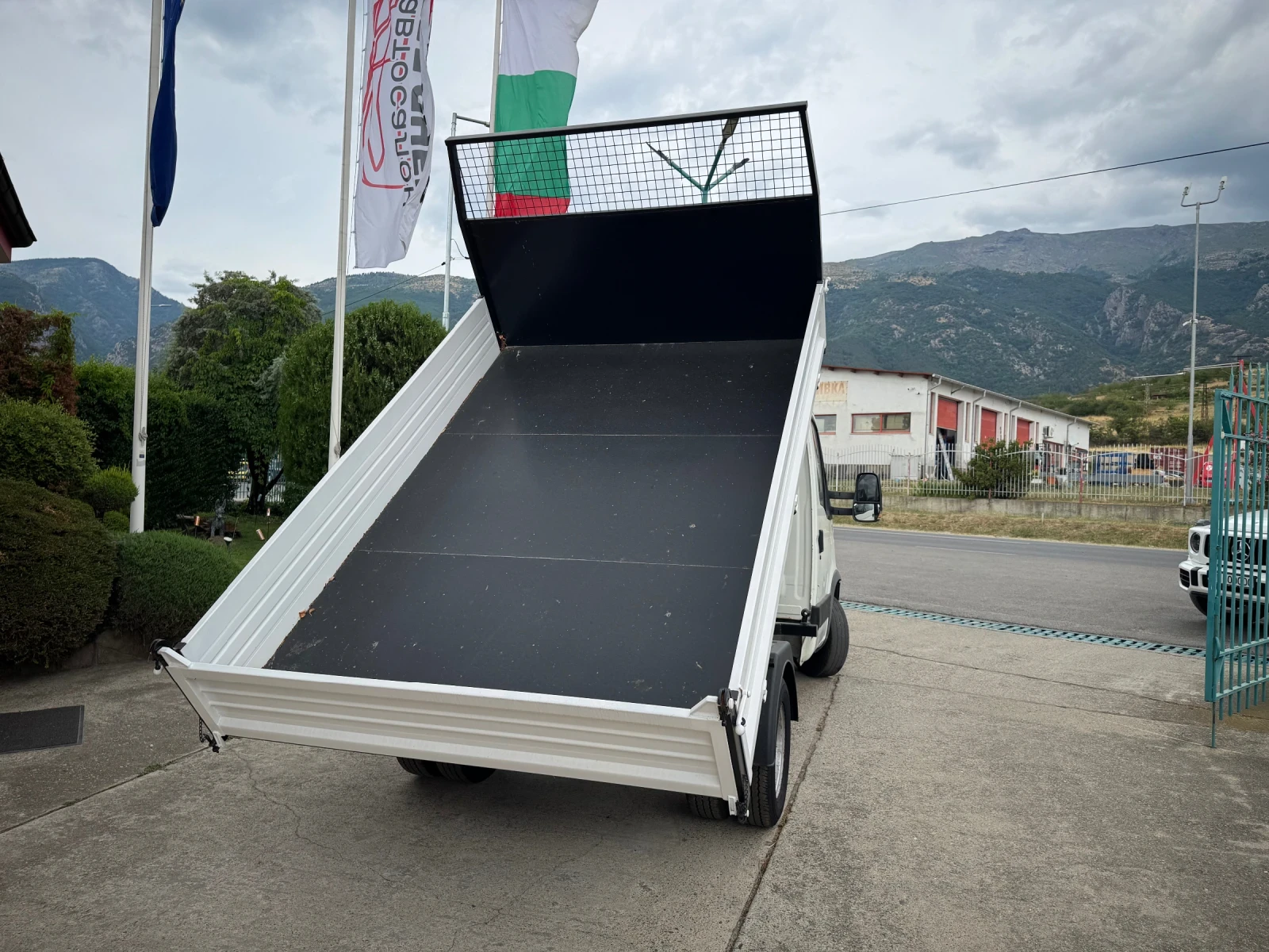 Iveco Daily 3.0HPI* 35C18* Тристранен самосвал - изображение 6