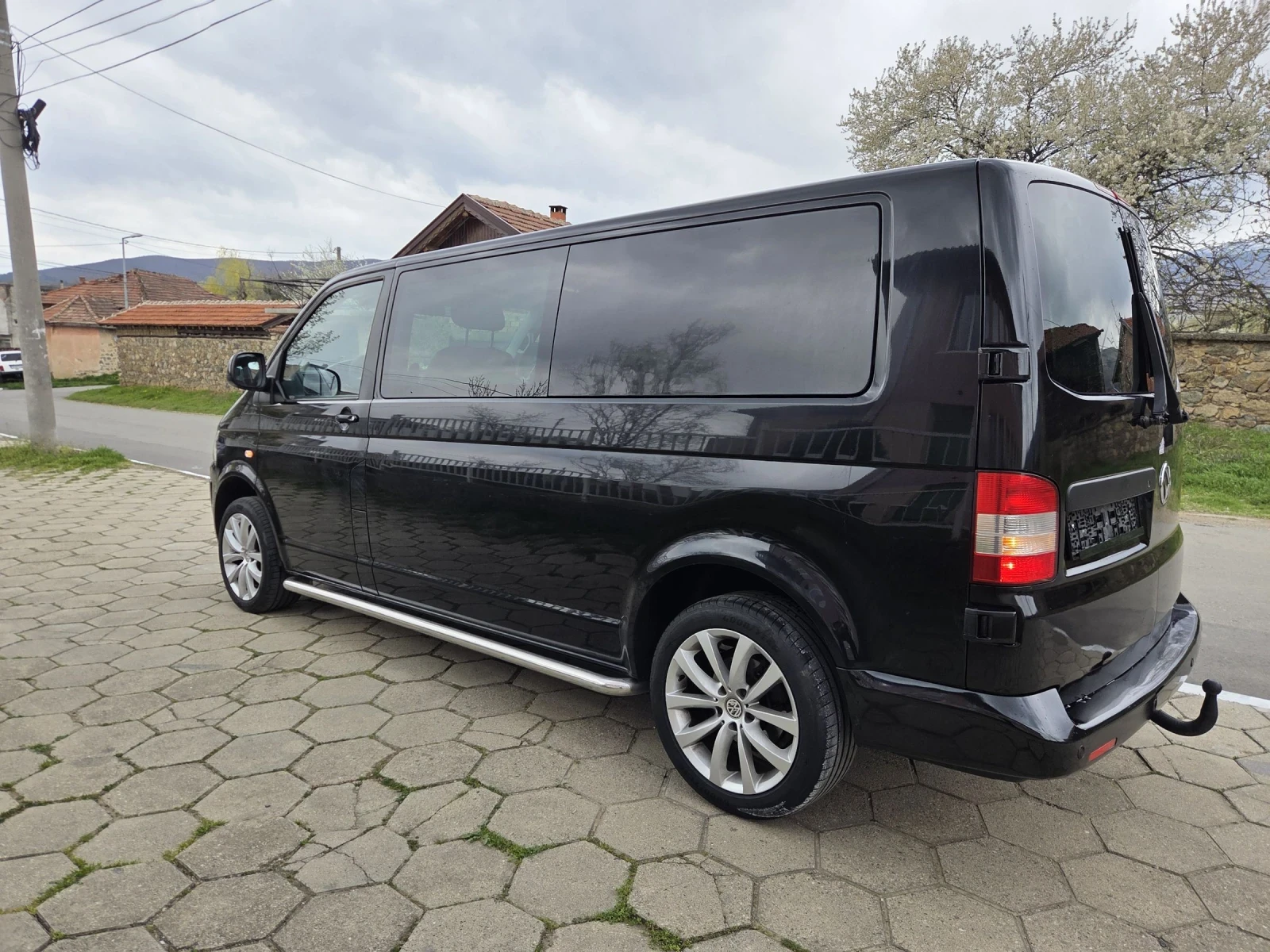 VW T5 ФЕЙС 2.0 180КС * АВТОМАТИК* , снимка 8 - Бусове и автобуси - 55052178
