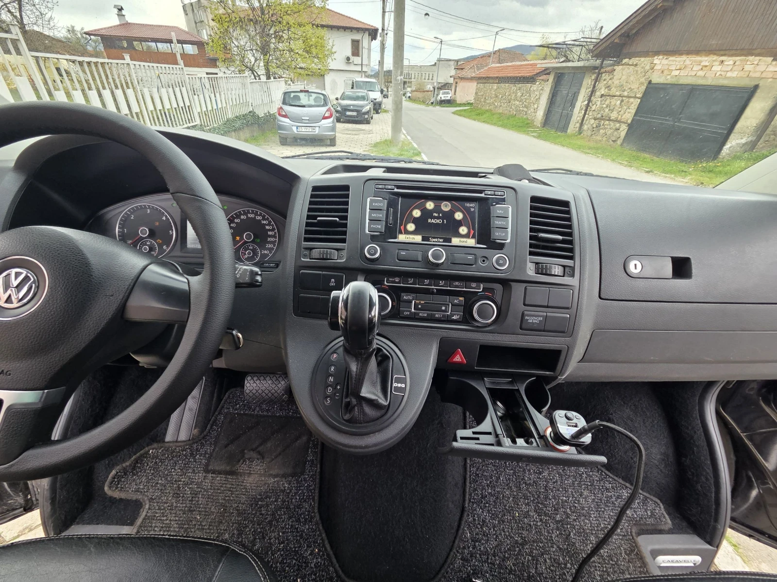 VW T5 ФЕЙС 2.0 180КС * АВТОМАТИК* , снимка 15 - Бусове и автобуси - 55052178