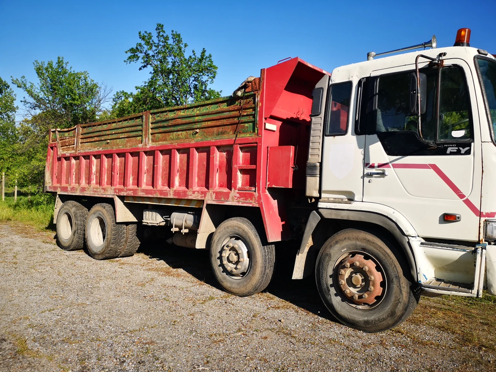 Hino 380
