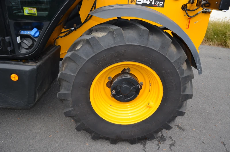 Телескопичен товарач JCB 541-70 Agri Super, снимка 14 - Селскостопанска техника - 52483701