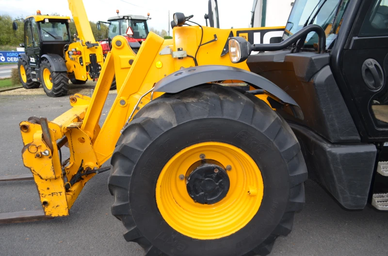 Телескопичен товарач JCB 541-70 Agri Super, снимка 12 - Селскостопанска техника - 52483701
