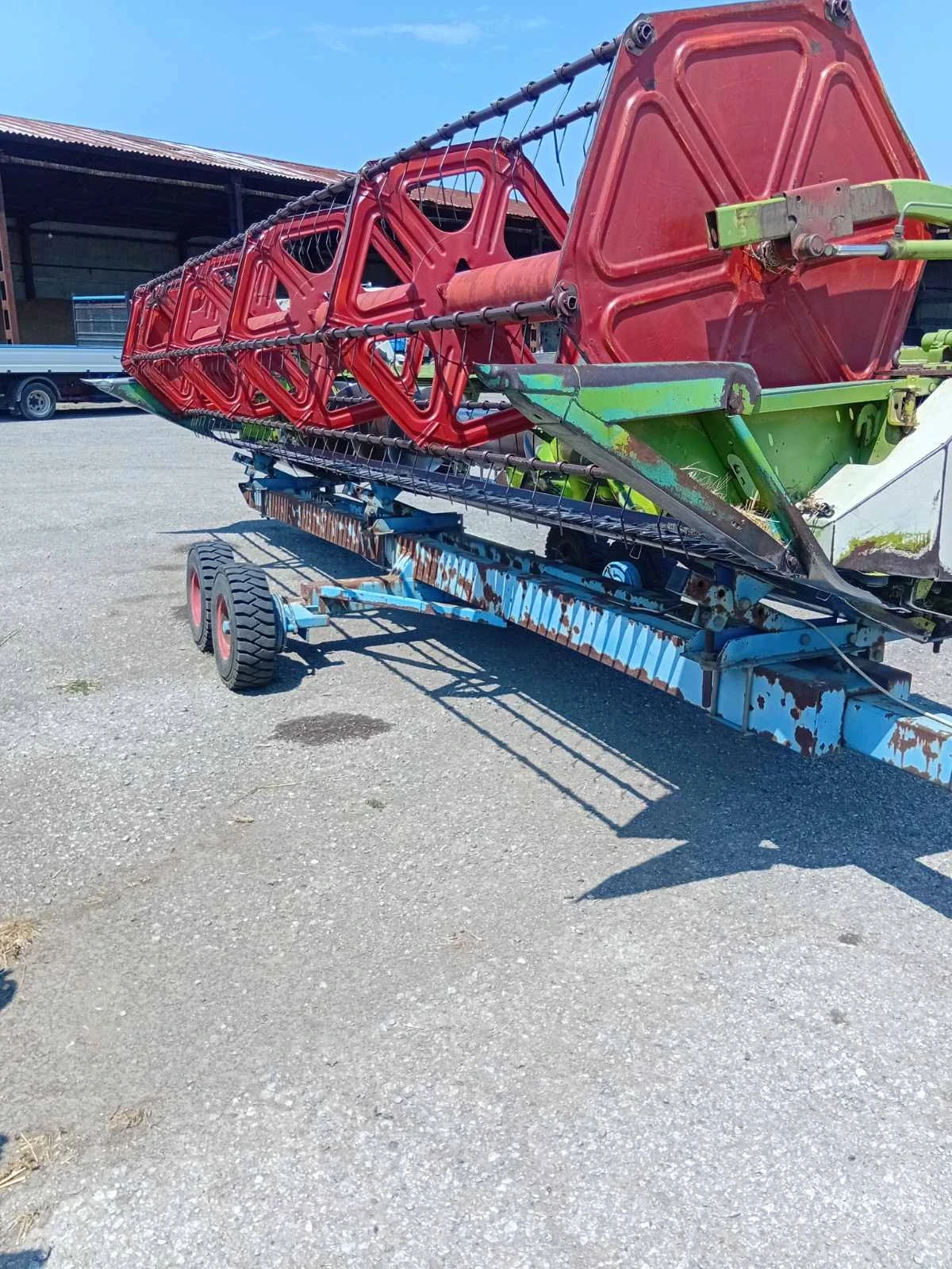 Комбайн Claas Mega 218, снимка 4 - Селскостопанска техника - 55364928