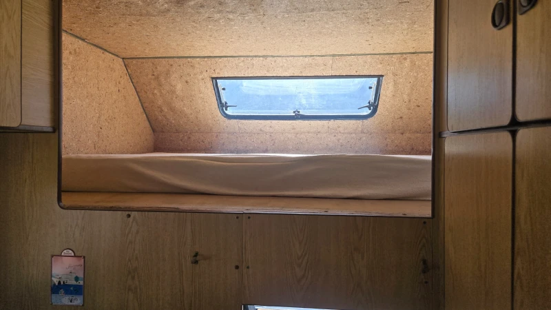 Кемпер Ford Transit, снимка 10 - Каравани и кемпери - 53393557