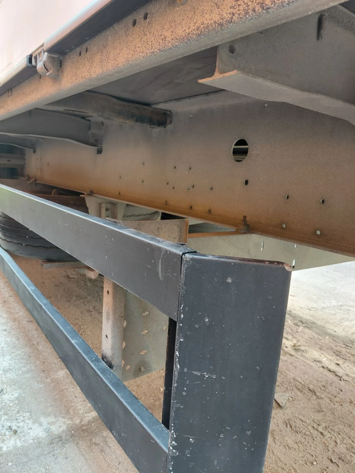 Полуремарке Schmitz, снимка 12 - Ремаркета - 54359881