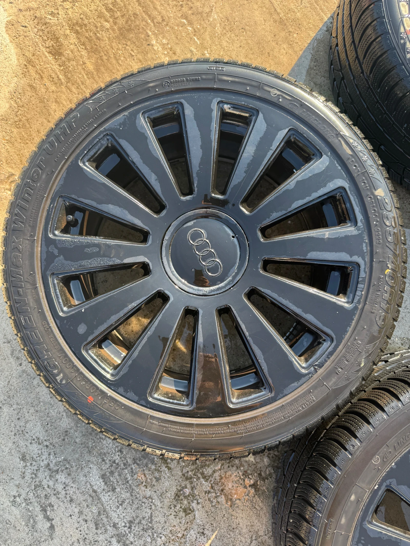 Гуми с джанти Gremax 255/40R19, снимка 2 - Гуми и джанти - 55036741