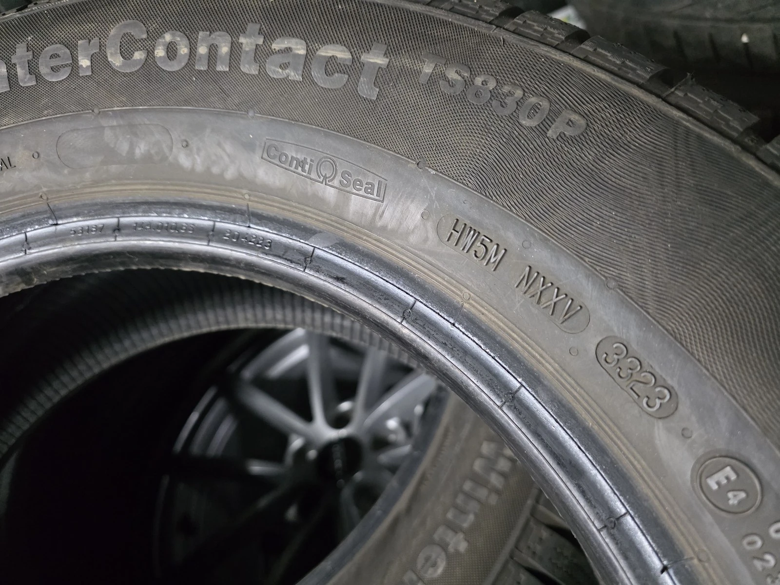 Гуми Зимни 215/60R16, снимка 7 - Гуми и джанти - 56724877