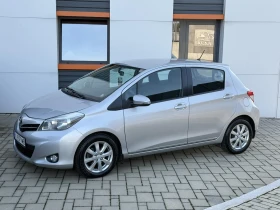Toyota Yaris 1.4 90cc NAVI, снимка 4