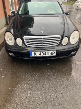 Mercedes-Benz E 220, снимка 2