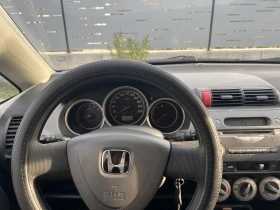 Honda Jazz 1.3i  - 4600 лв. / 2351.94 € - 82525341 11