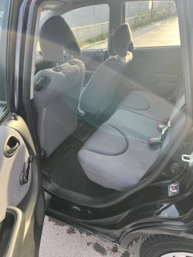 Honda Jazz 1.3i  - 4600 лв. / 2351.94 € - 82525341 15