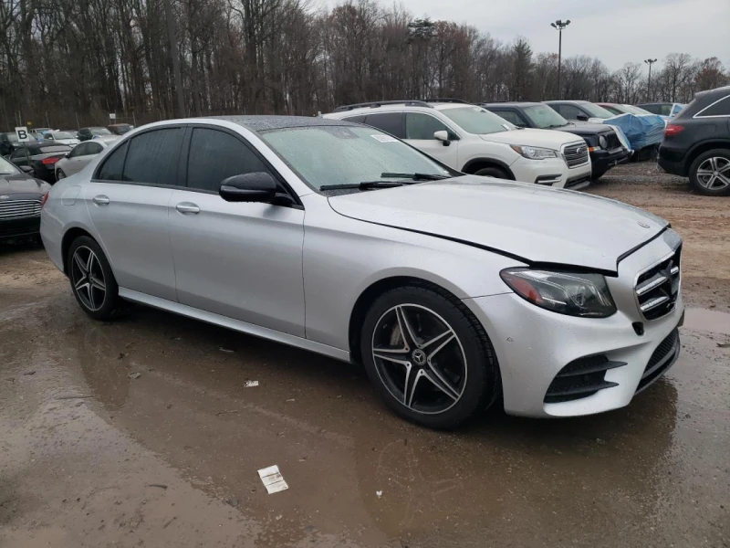 Mercedes-Benz E 300 4MATIC, снимка 4 - Автомобили и джипове - 48146054