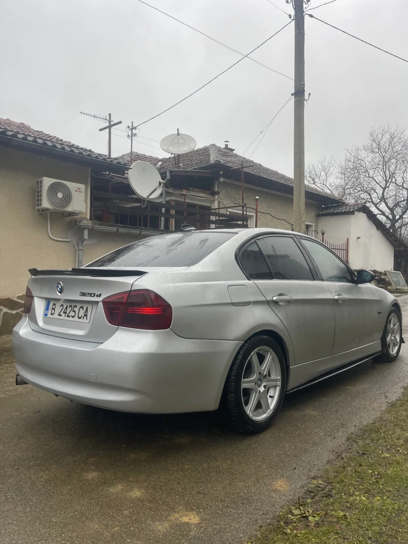 BMW 320, снимка 4 - Автомобили и джипове - 48264732