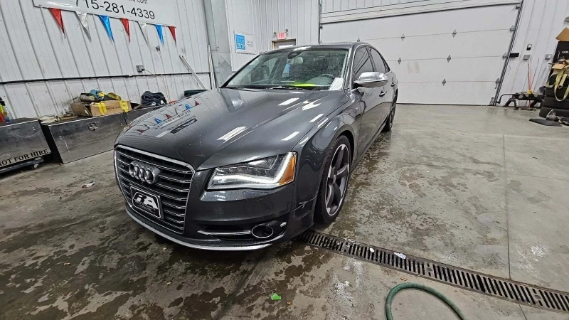 Audi S8, снимка 1 - Автомобили и джипове - 48725230