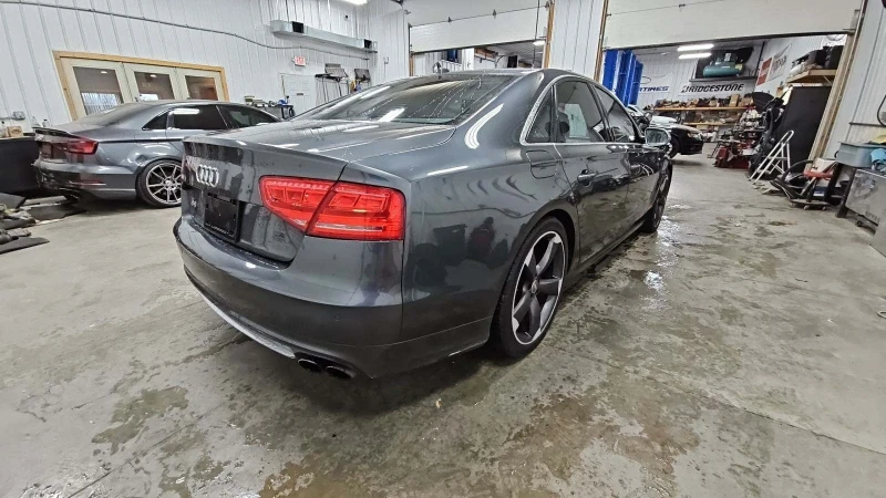 Audi S8, снимка 4 - Автомобили и джипове - 48725230