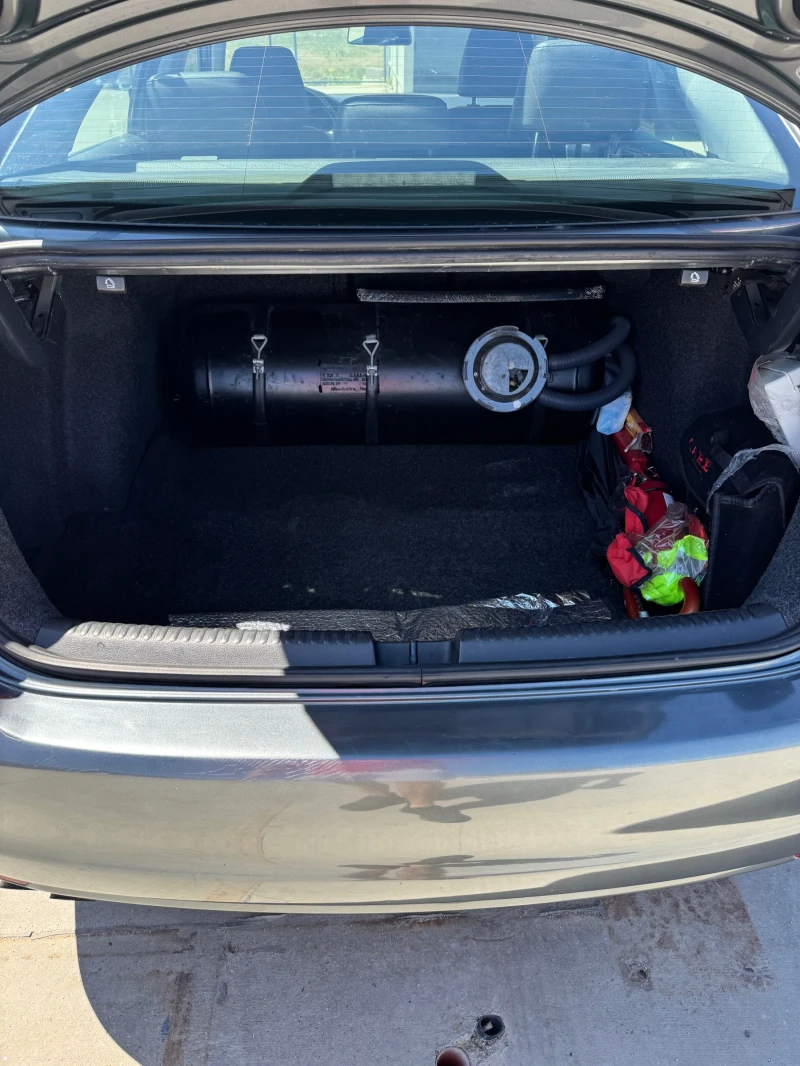 VW Jetta 2.5 SE LPG, снимка 7 - Автомобили и джипове - 52568689